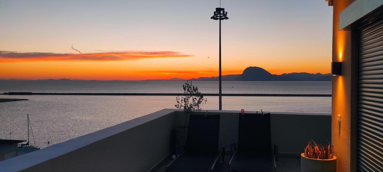Apartmán Majestic Penthouse In The Heart Of Patra Exteriér fotografie