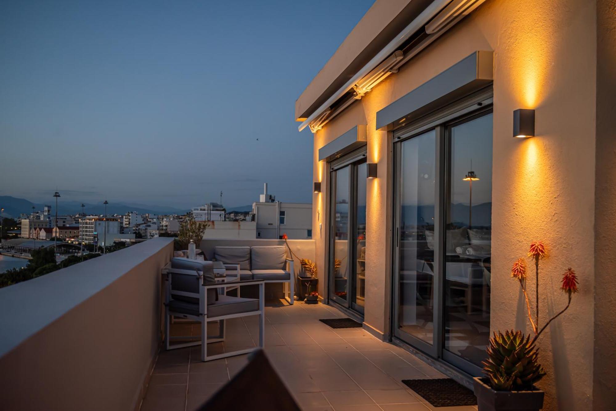 Apartmán Majestic Penthouse In The Heart Of Patra Exteriér fotografie
